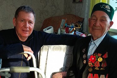 Новогодние поздравления депутата